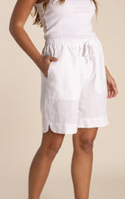 Budapest Linen Shorts - White