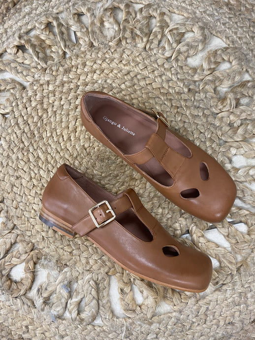 Golfie Flat Shoe - Tan