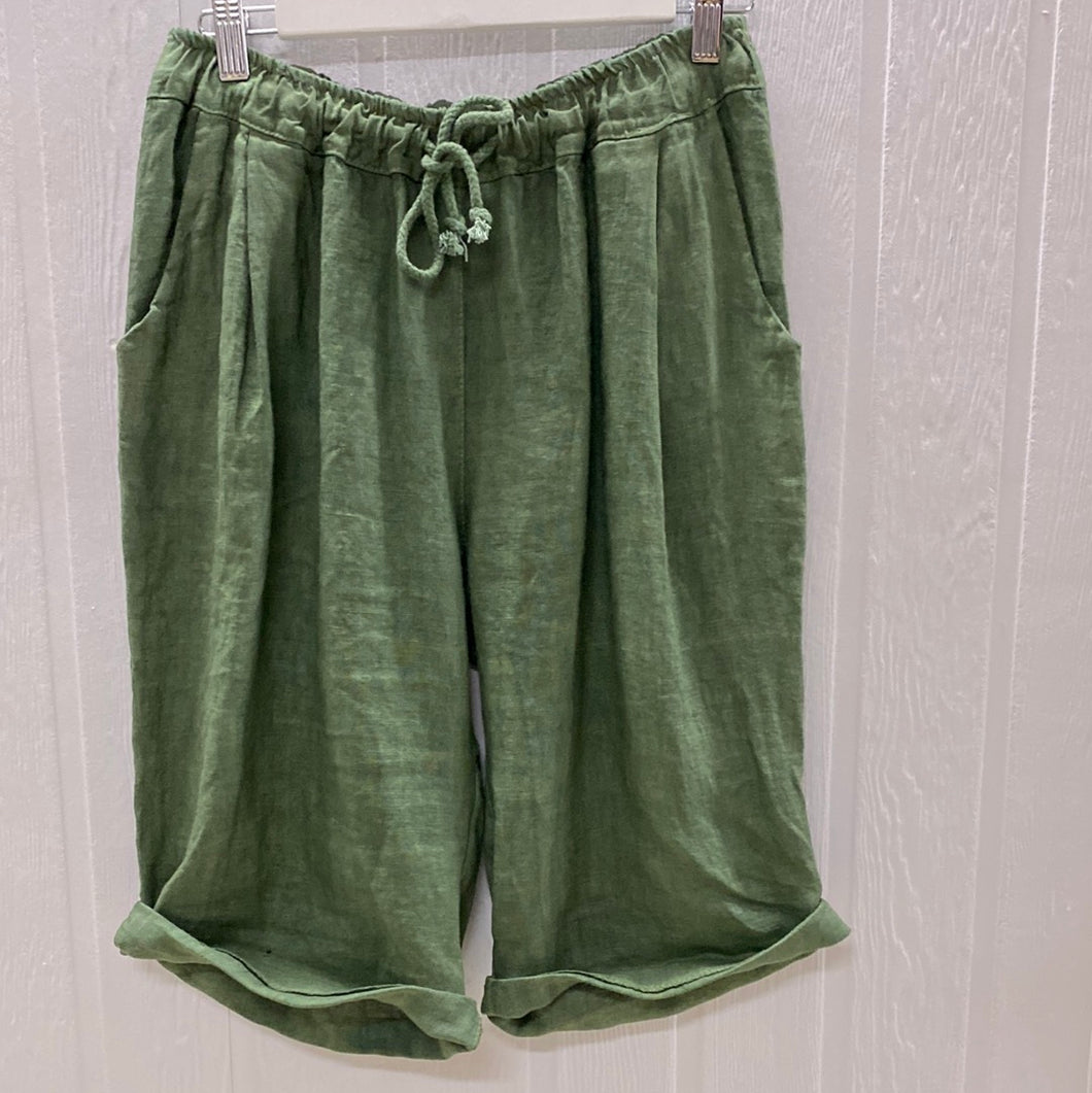 Freida Linen Shorts - Bottle Green